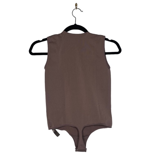 SKIMS Essential Crew Neck Sleeveless Bodysuit - Large - Picture 3 of 7